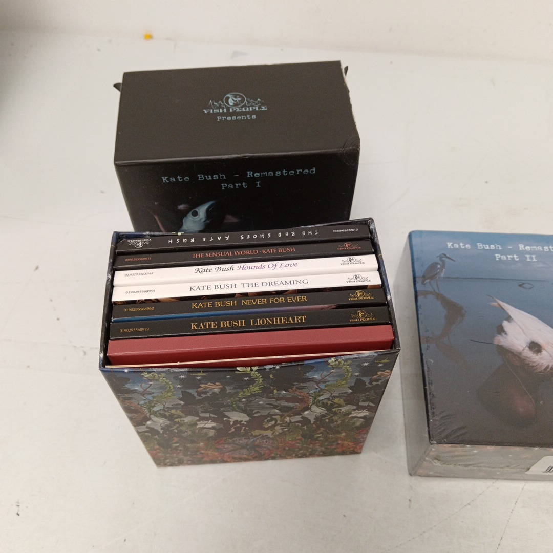 2 coffrets Remastered Part 1+ Part 2 by Kate Bush Très bon état - Vue 3 - 